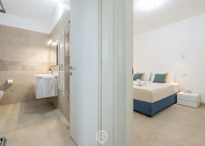 Coru E Mari - Baia Pula